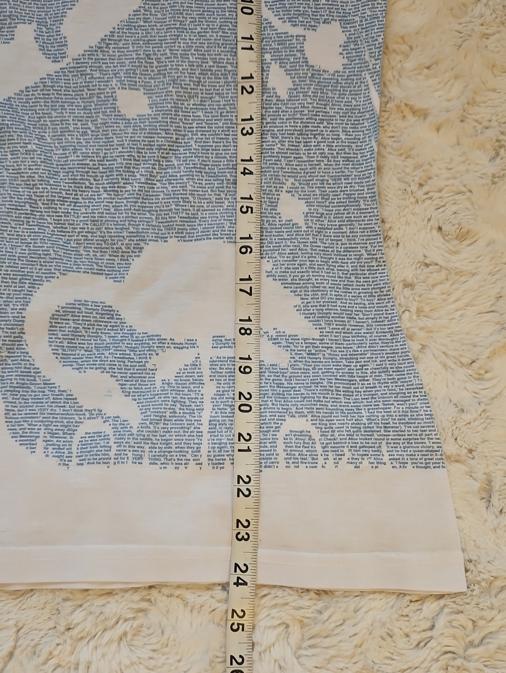 Alice In Wonderland LITHOGRAHS v-neck Graphic Tee Story Print Med. Original - Picture 7 of 8